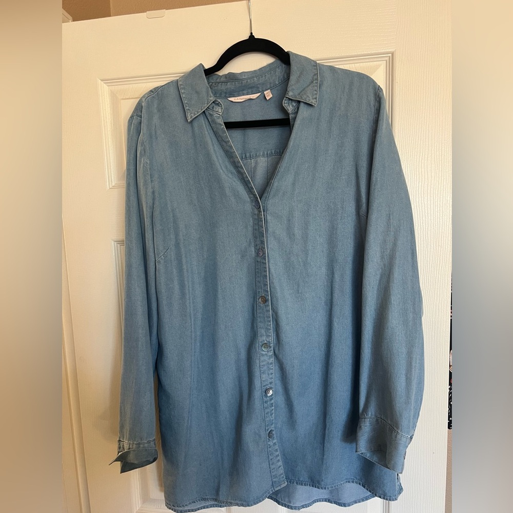 Casual Denim Button-Up Shirt